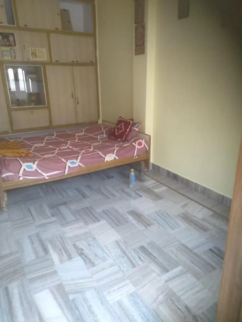 Shree Ji Niwas Apartment Varanasi 0*,